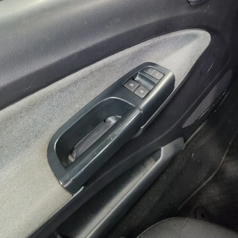 VW Saveiro 2019 4x2 NAFTA Miniatura 15