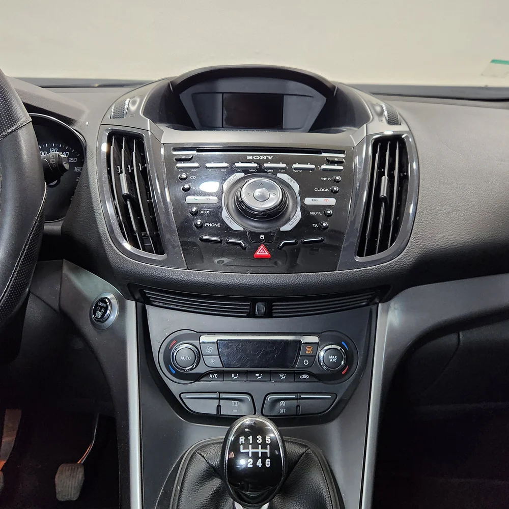 FORD Kuga 2014 4x2 NAFTA Miniatura 13