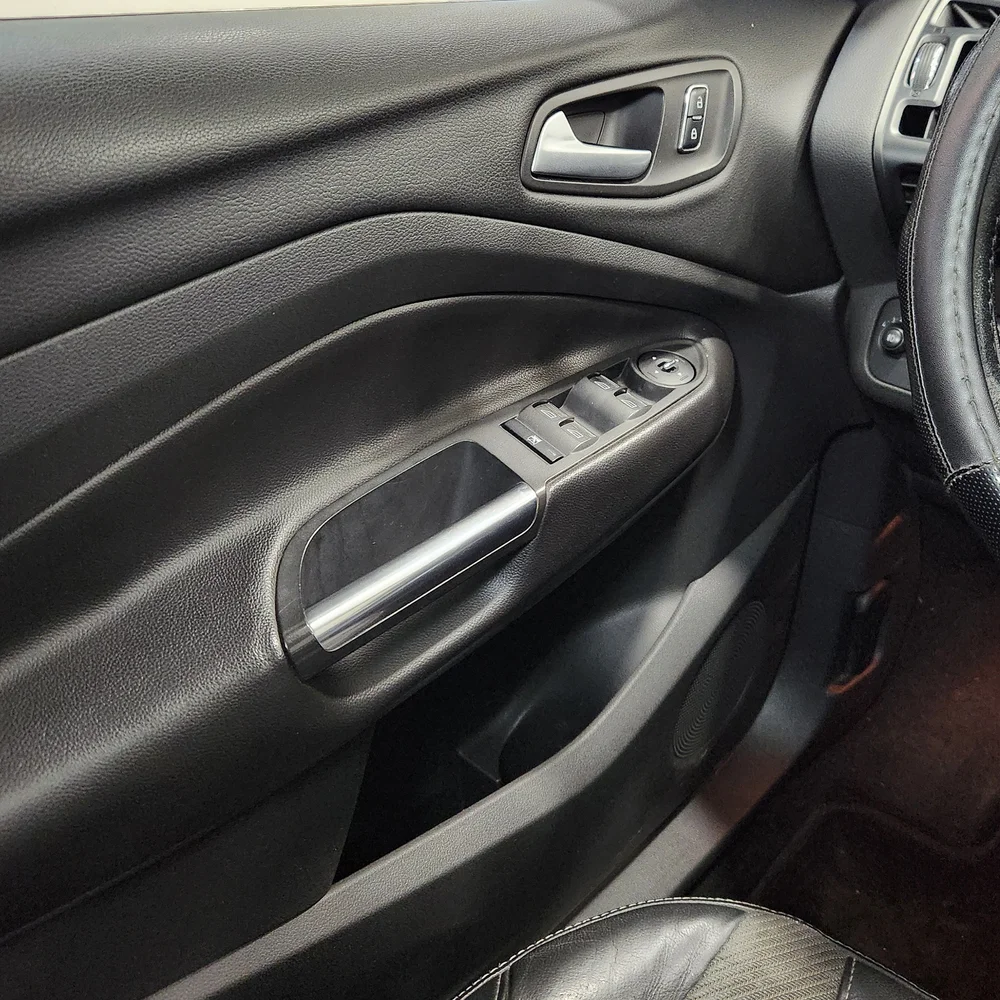 FORD Kuga 2014 4x2 NAFTA Miniatura 15