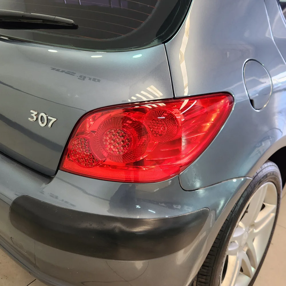 PEUGEOT 307 2008 4x2 NAFTA Miniatura 10