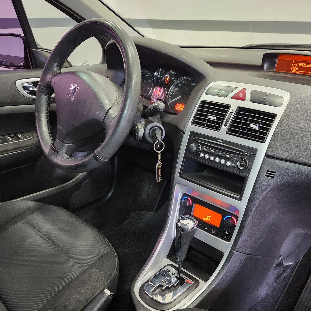PEUGEOT 307 2008 4x2 NAFTA Miniatura 16