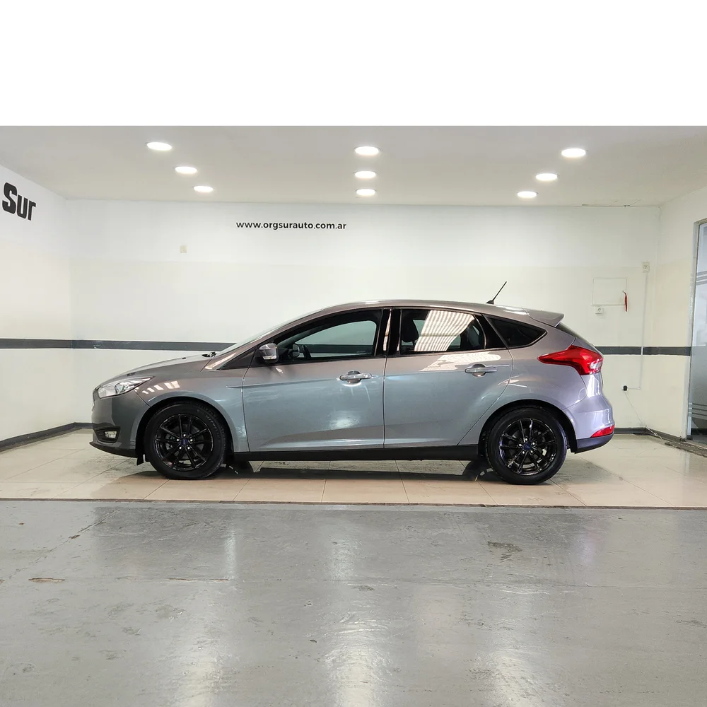 FORD Focus III 2019 4x2 NAFTA Miniatura 8