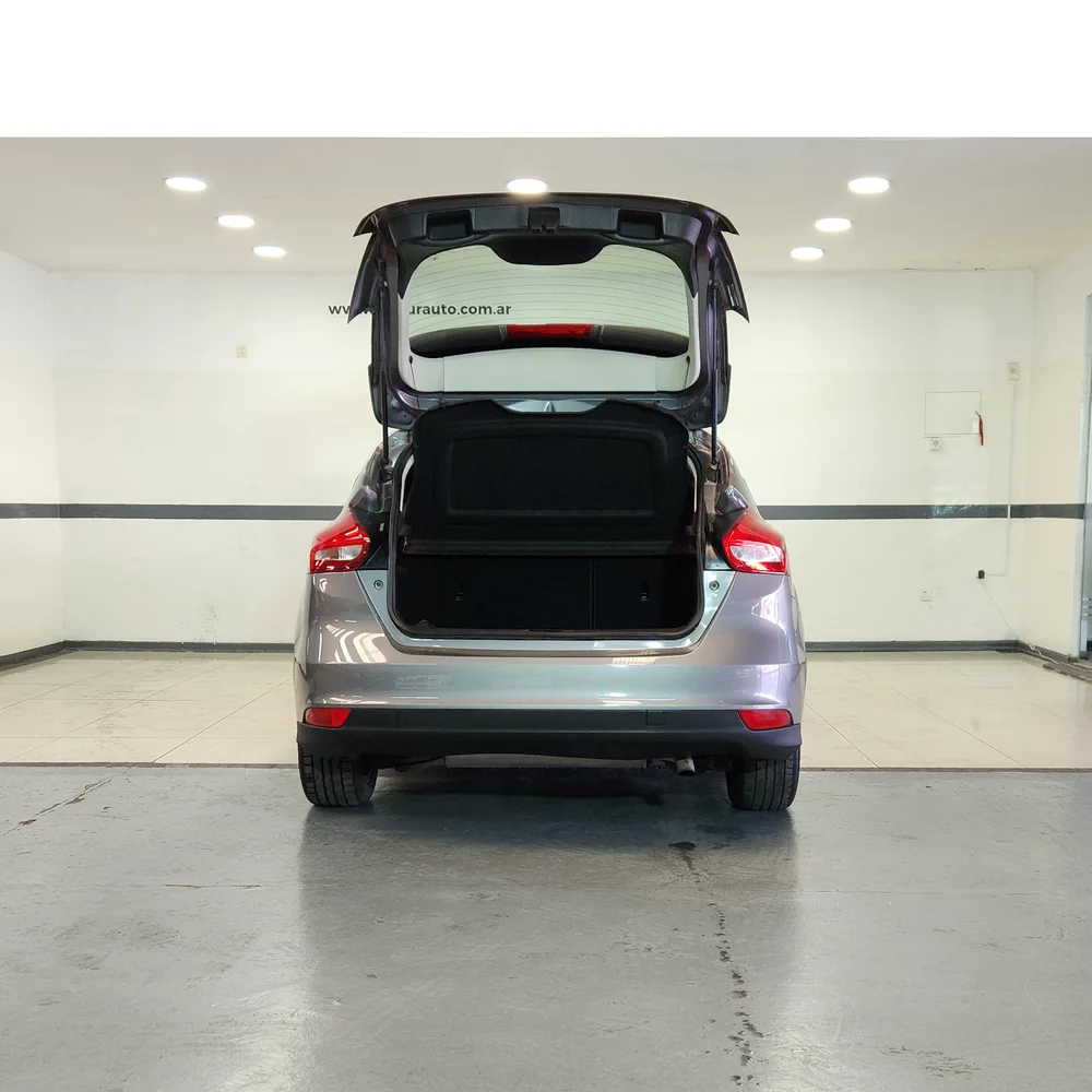 FORD Focus III 2019 4x2 NAFTA Miniatura 9
