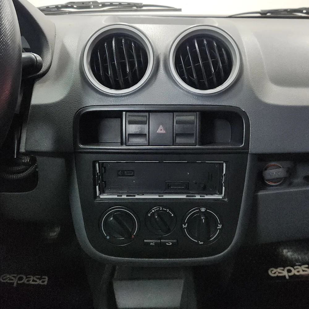 VW Gol 2010 4x2 NAFTA Miniatura 12