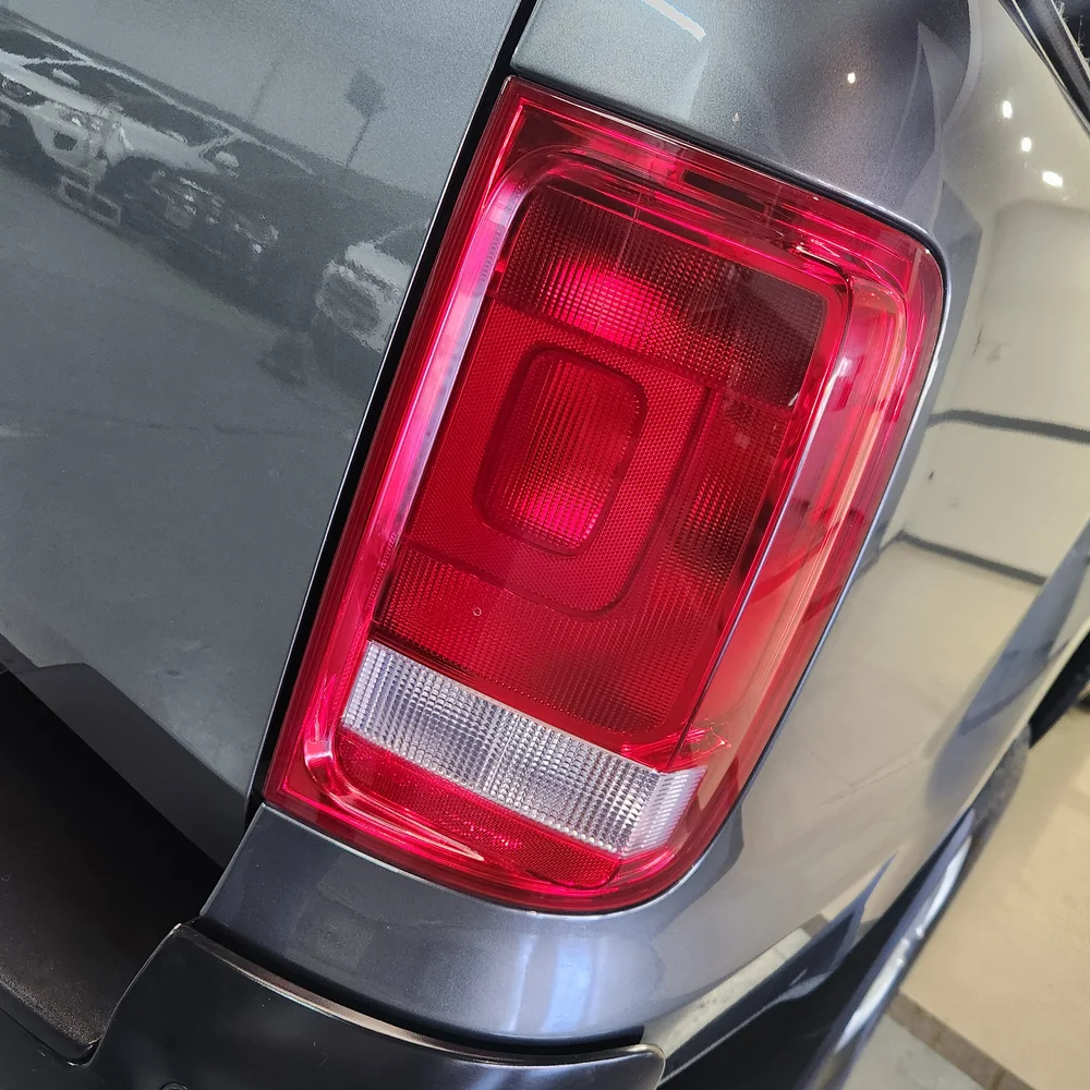 VW Amarok 2023 4x2 DIESEL Miniatura 10