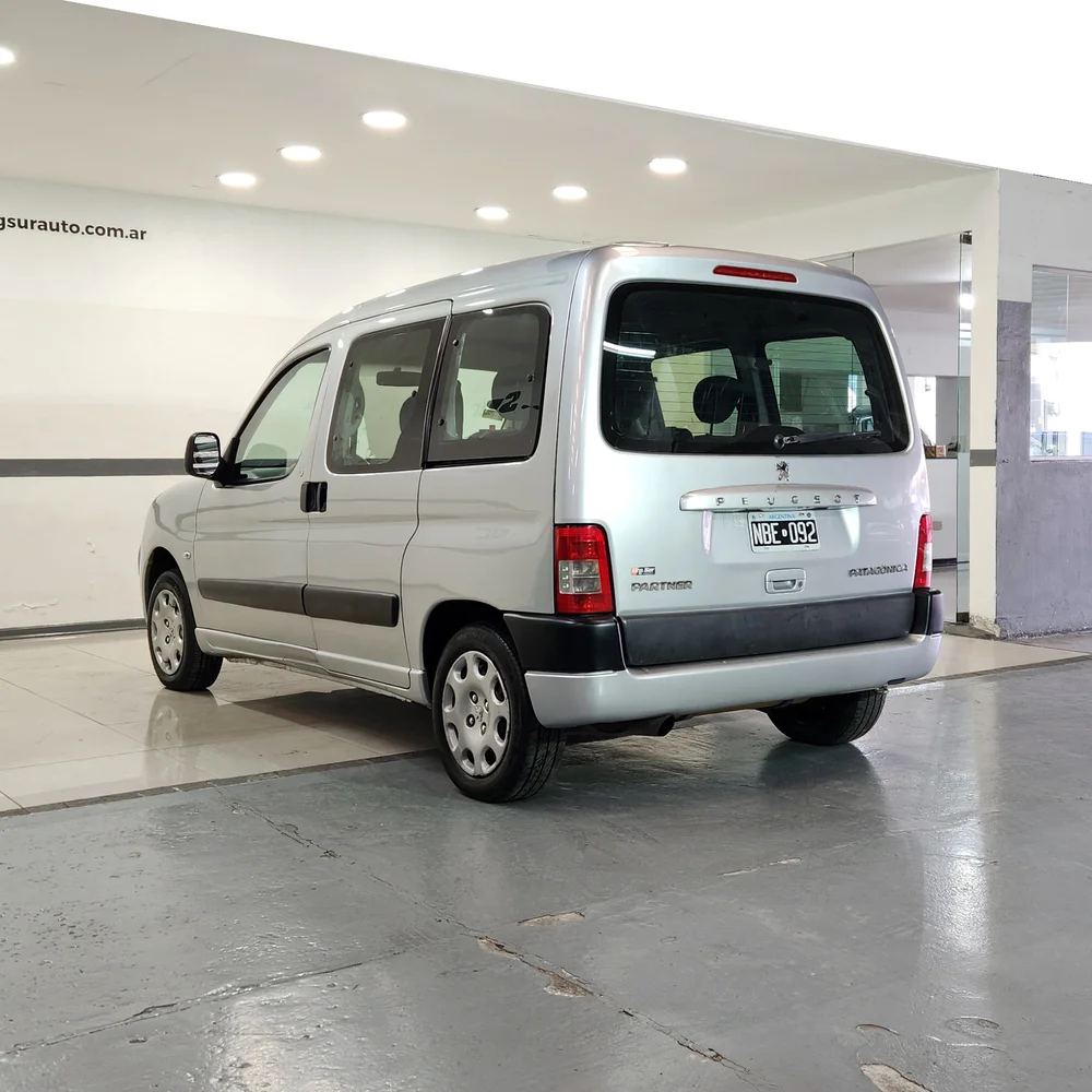 PEUGEOT Partner 2013 4x2 GNC Miniatura 7