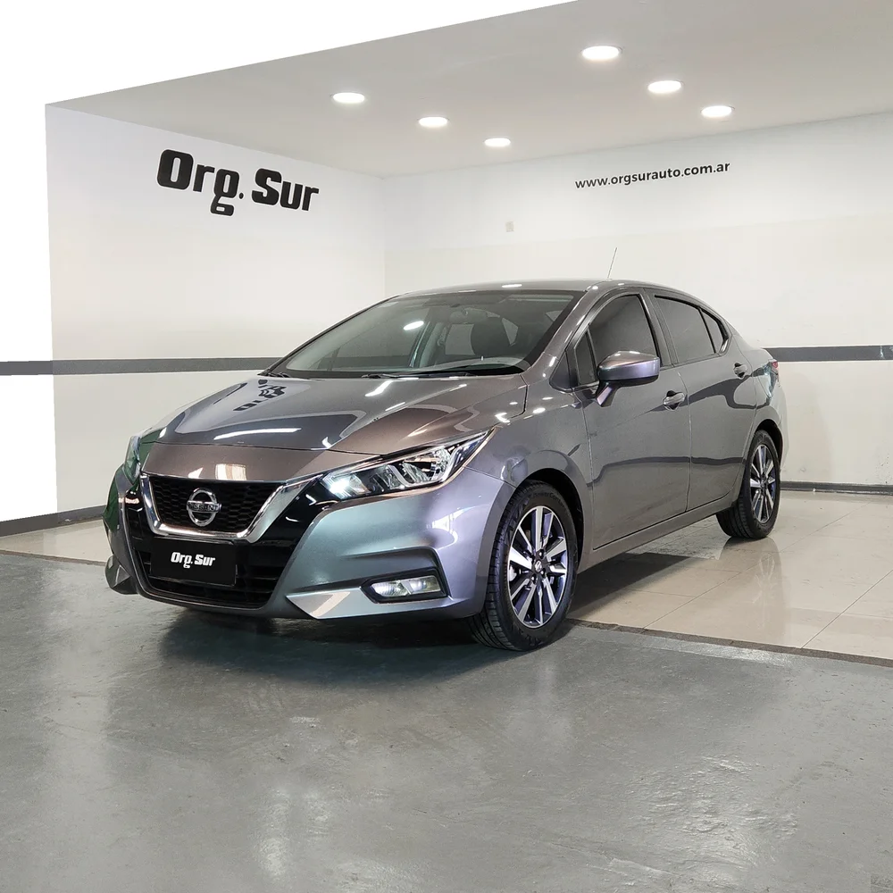 NISSAN Versa