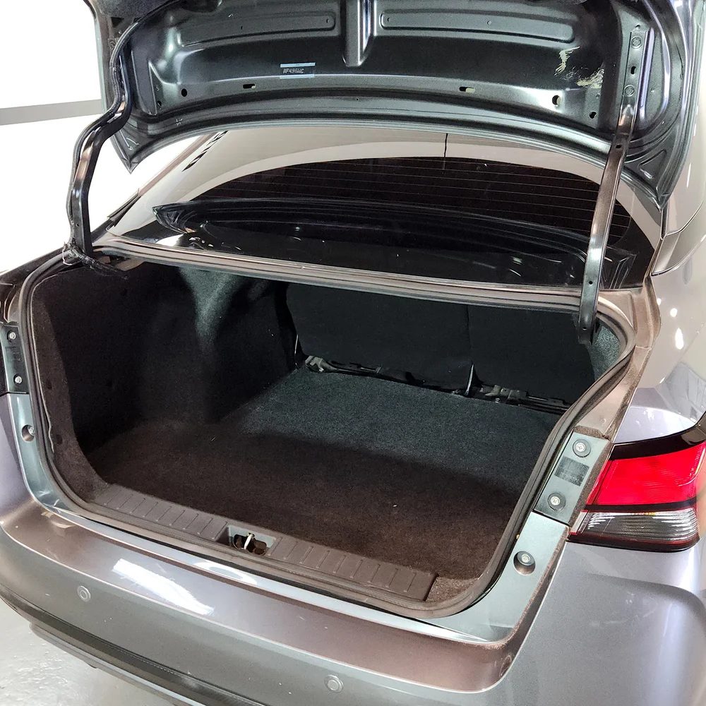 NISSAN Versa 2022 4x2 NAFTA Miniatura 9